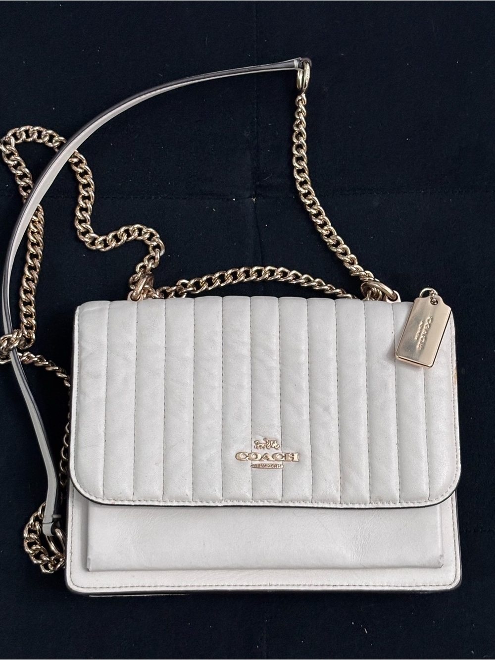 Coach Klare cream Quilted Crossbody & Shoulder Bag Chain Strap & gold hang tag - Picture 2 of 13